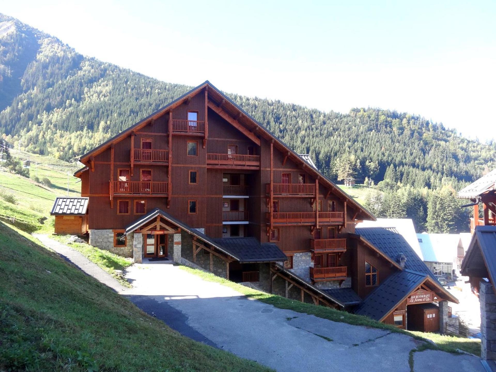 Apart-hotel Des Neiges Oz En Oisans 4*
